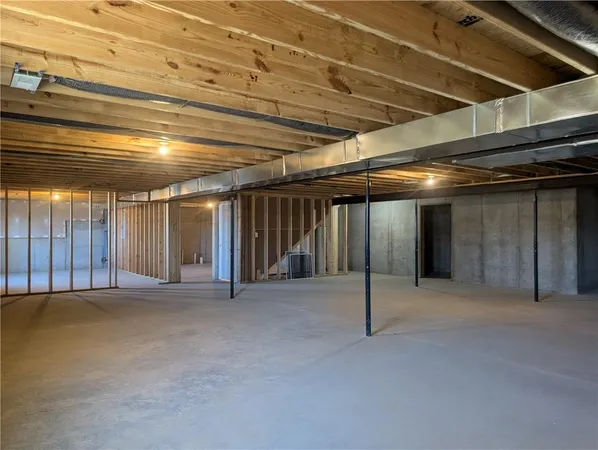 $399,500 | 1107 Charles Street, Knob Noster, MO 65336