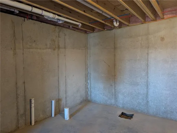 $399,500 | 1107 Charles Street, Knob Noster, MO 65336