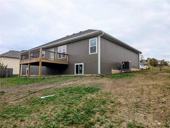 $399,500 | 1107 Charles Street, Knob Noster, MO 65336