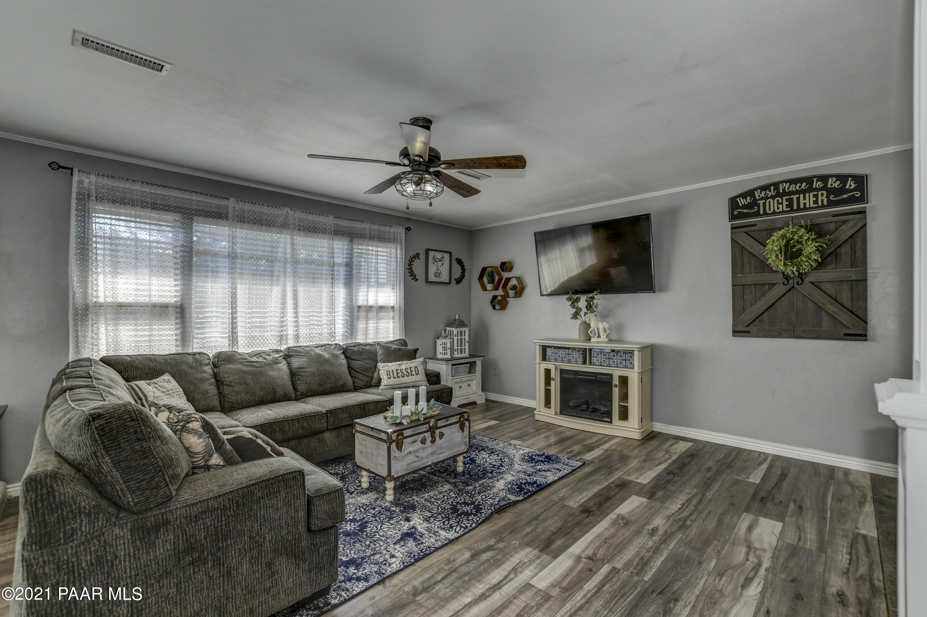 4750 North Meixner Road Prescott Valley, AZ 86314 - Photo 11 of 38 11-Living-Room