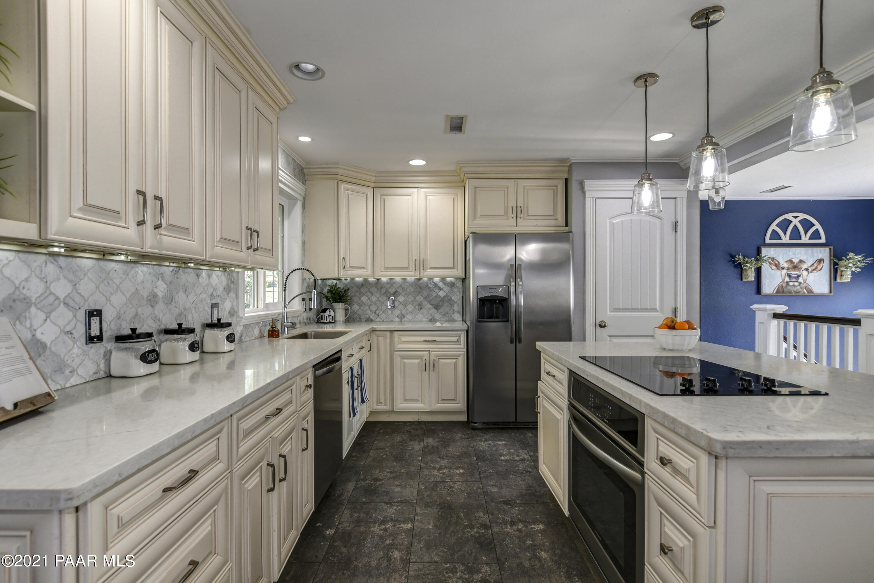 4750 North Meixner Road Prescott Valley, AZ 86314 - Photo 17 of 38 17-Kitchen