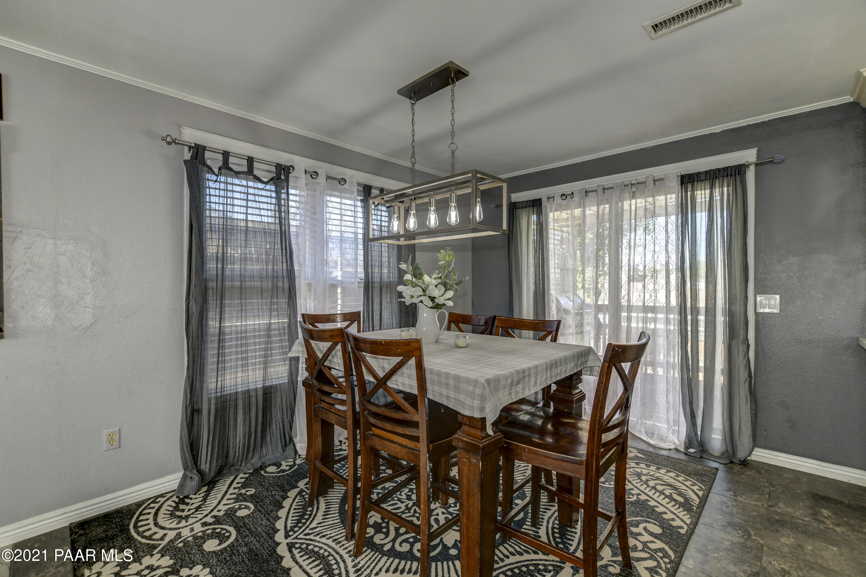 4750 North Meixner Road Prescott Valley, AZ 86314 - Photo 18 of 38 18-Dining-Room