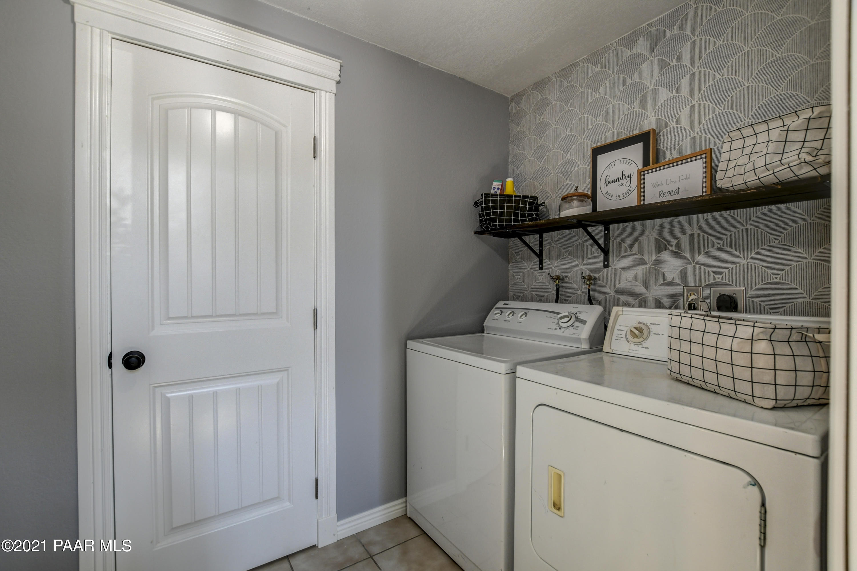 4750 North Meixner Road Prescott Valley, AZ 86314 - Photo 27 of 38 27-Laundry-Room