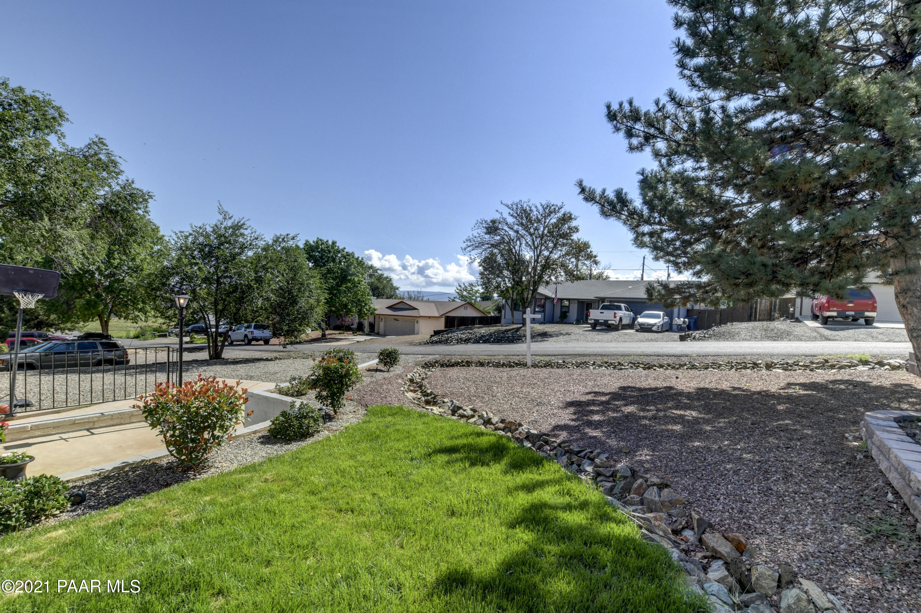 4750 North Meixner Road Prescott Valley, AZ 86314 - Photo 35 of 38 35-Front-Yard