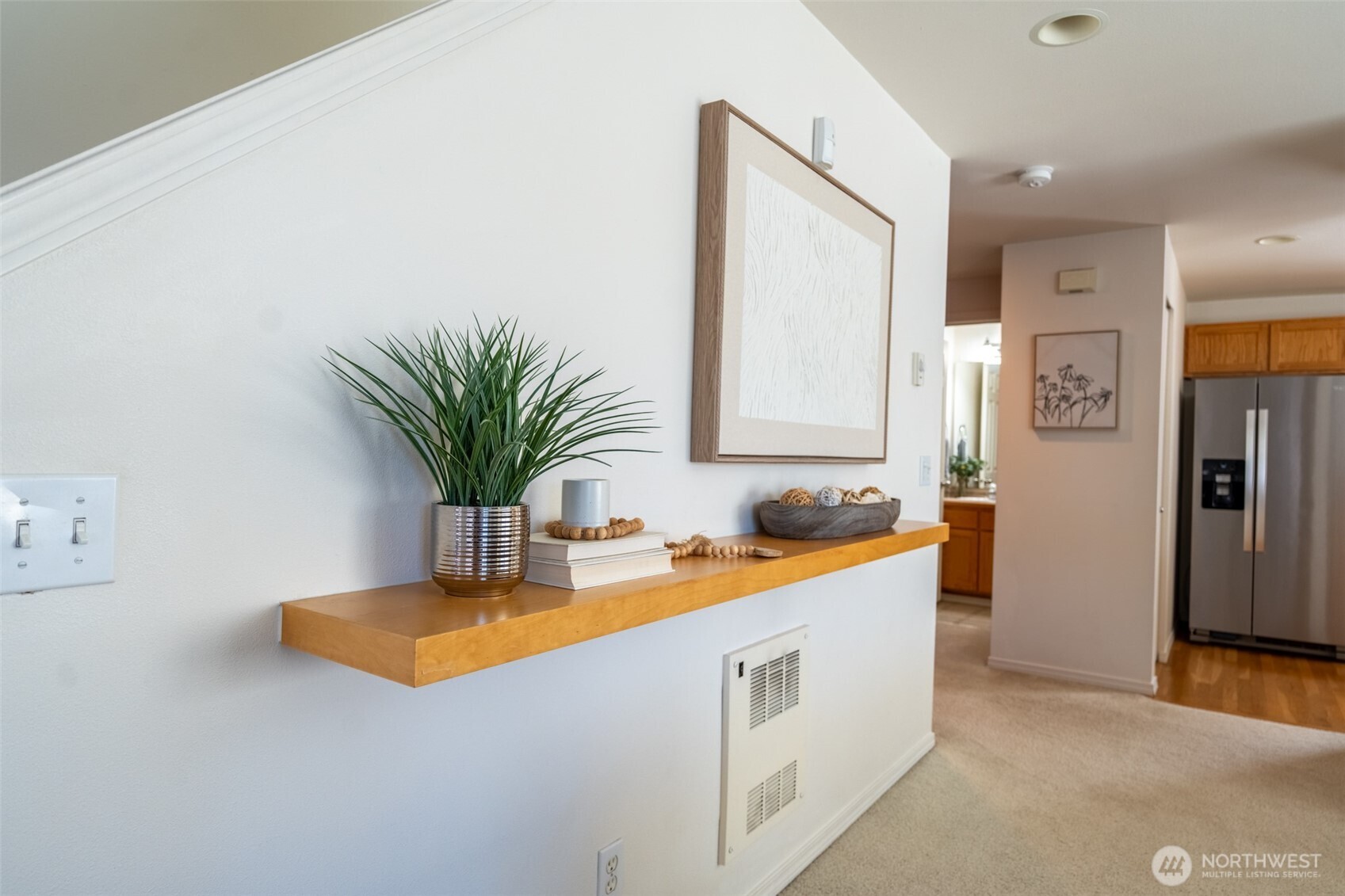 8520 Midvale Avenue North, Unit A Seattle, WA 98103 - Photo 9 of 32