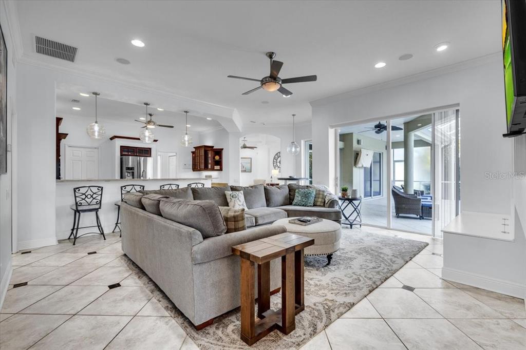 709 Country Meadows Way Bradenton, FL 34212 - Photo 15 of 97