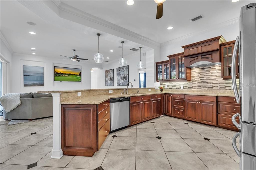 709 Country Meadows Way Bradenton, FL 34212 - Photo 21 of 97