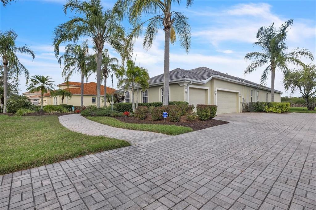 709 Country Meadows Way Bradenton, FL 34212 - Photo 6 of 97