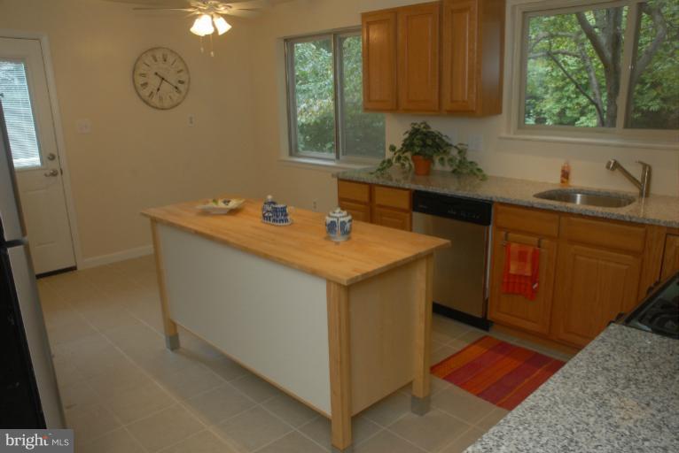 110 Claybrook Drive Silver Spring, MD 20902 - Photo 11 of 15 Kitchen