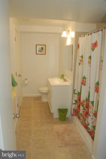 110 Claybrook Drive Silver Spring, MD 20902 - Photo 12 of 15 Bath