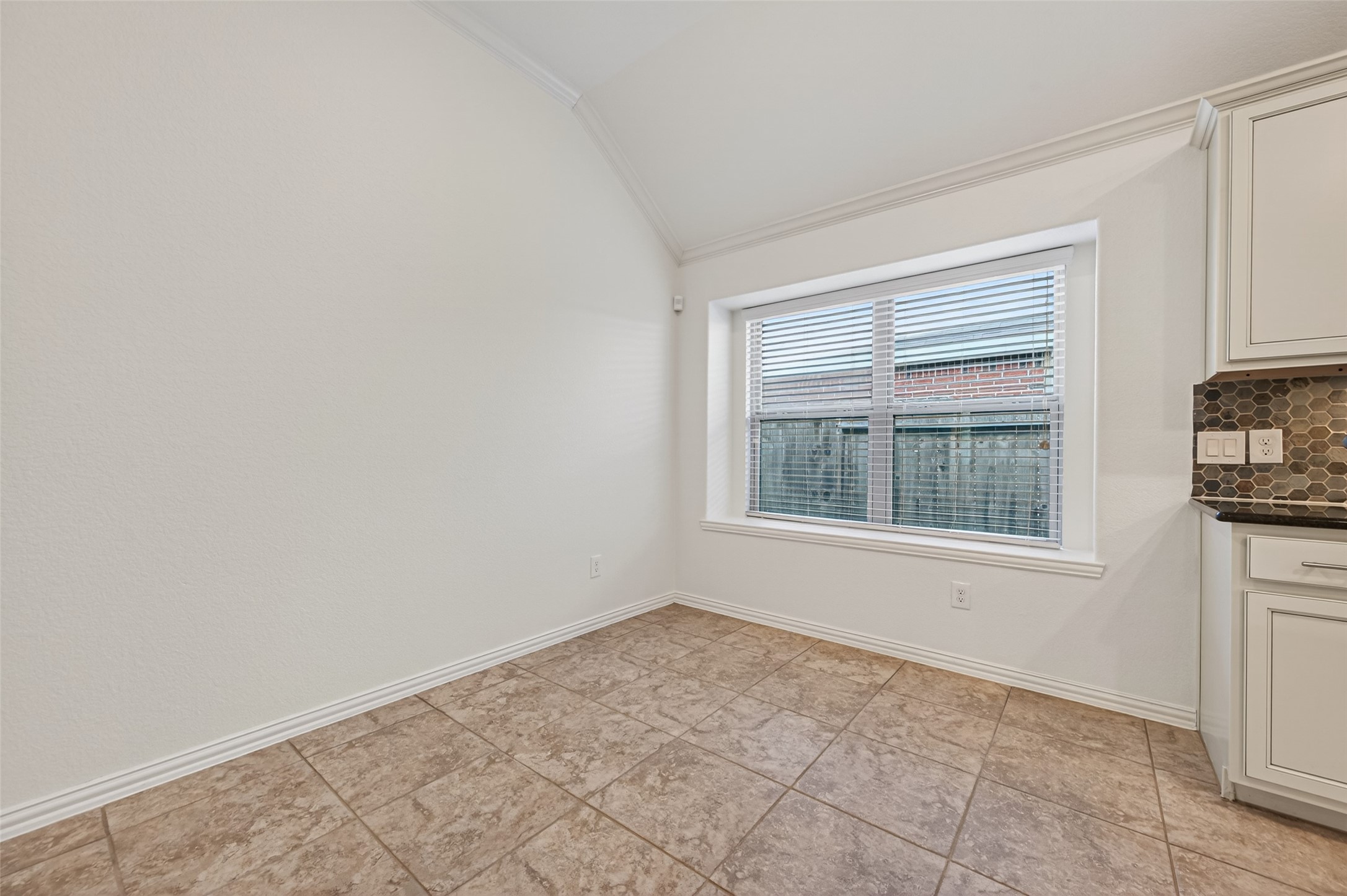 7022 Genesis Cove Court Spring, TX 77379 - Photo 10 of 33