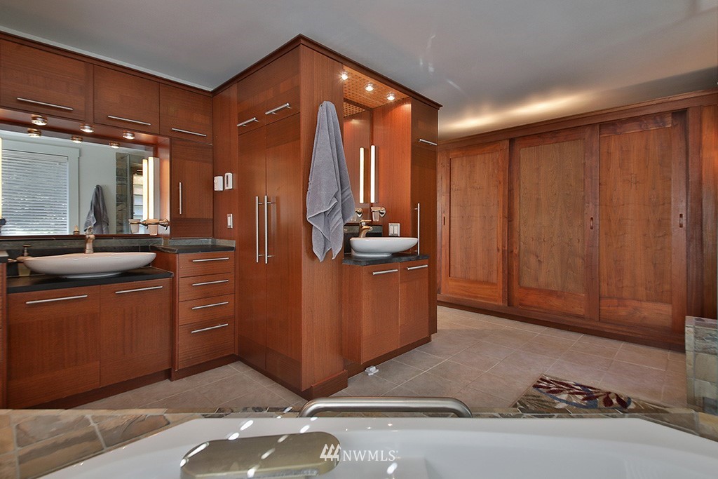 5340 East Harbor Road Freeland, WA 98249 - Photo 22 of 25