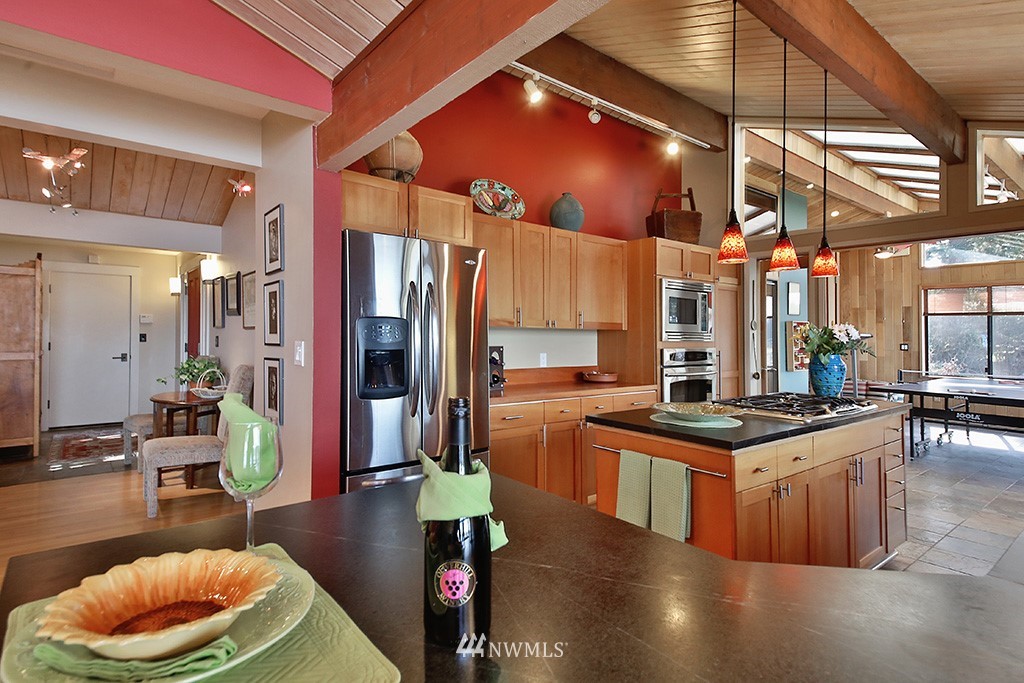 5340 East Harbor Road Freeland, WA 98249 - Photo 7 of 25