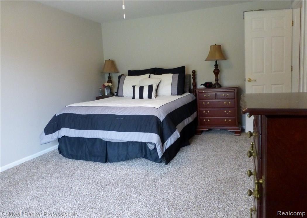 9550 Pine Knob Road Clarkston, MI 48348 - Photo 23 of 38 20.JPG