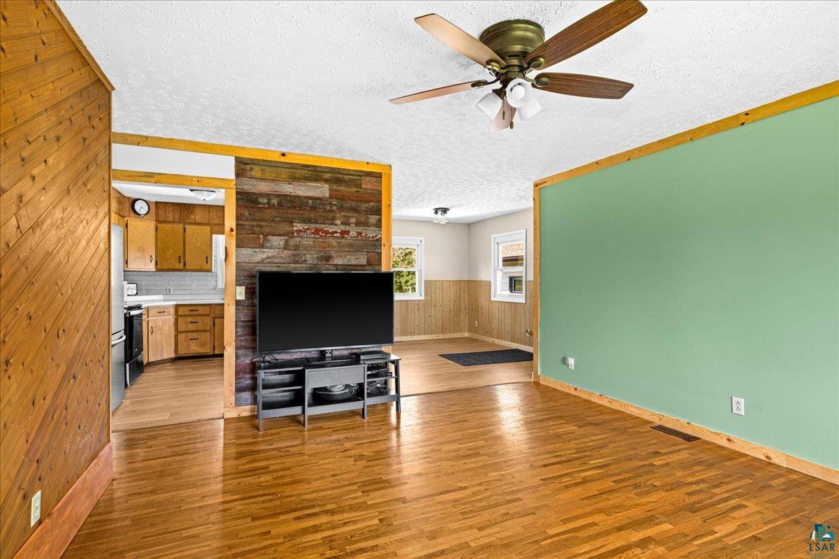 5433 Edwardson Road Silver Bay, MN 55614 - Photo 5 of 23