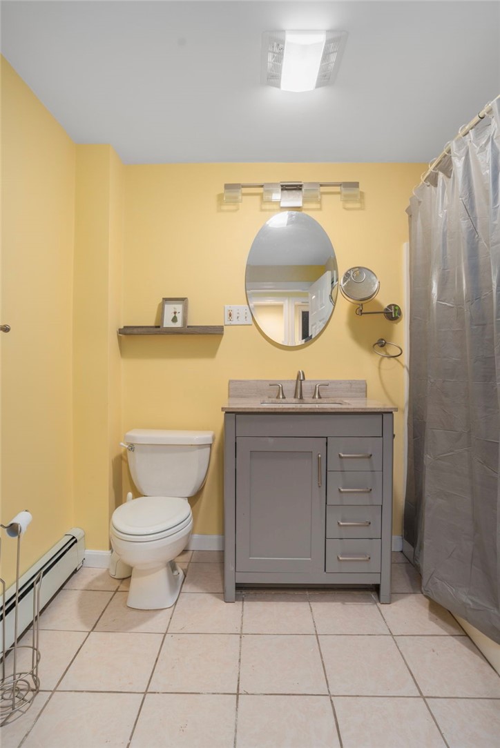 37 Ridge Road East Greenwich, RI 02818 - Photo 19 of 25 Gallery Image 19