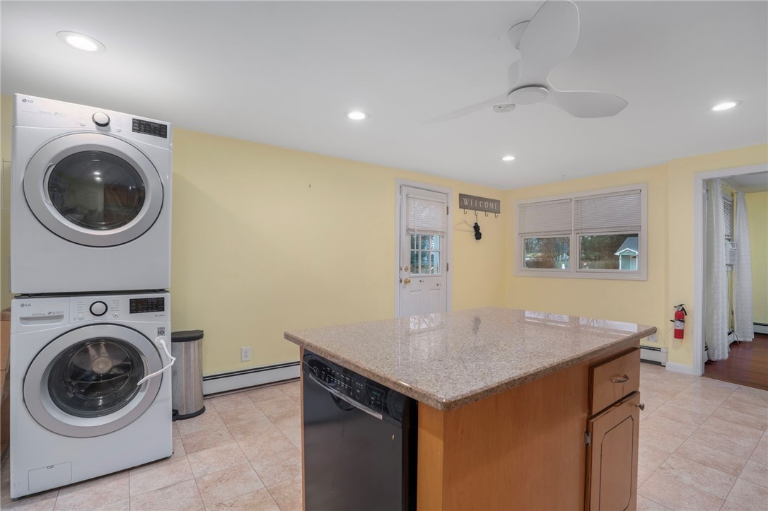 37 Ridge Road East Greenwich, RI 02818 - Photo 6 of 25 Gallery Image 6