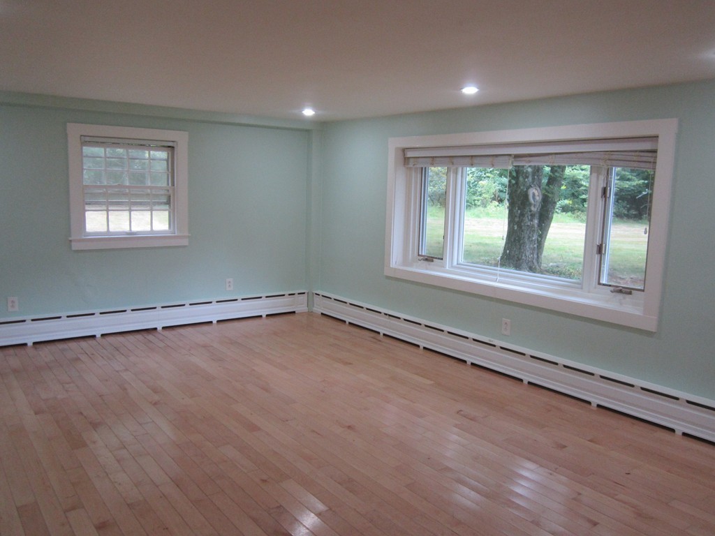 261 Belknap Road Framingham, MA 01701 - Photo 9 of 30 Gallery Image 9