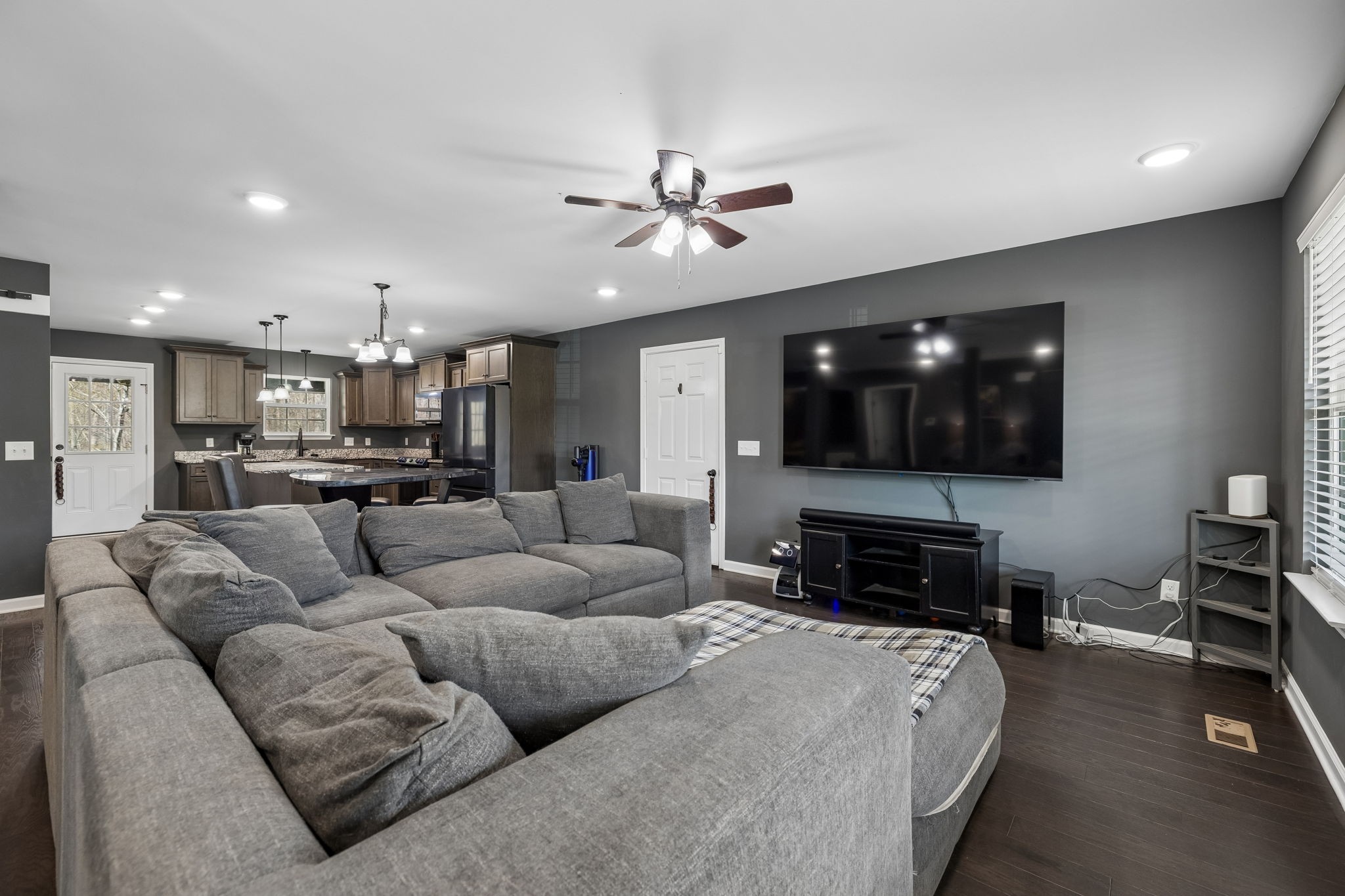 145 Diane Loop White Bluff, TN 37187 - Photo 5 of 33