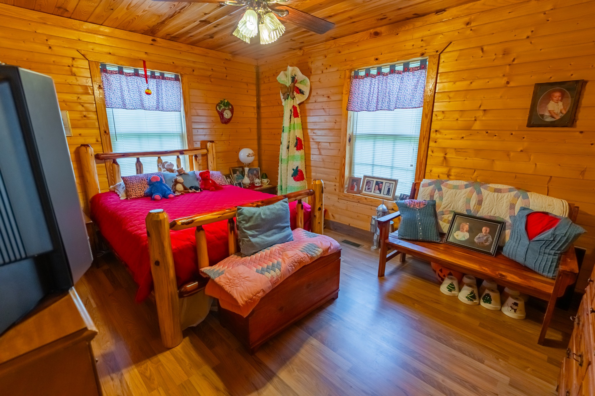 4012 Payne Cove Road Pelham, TN 37366 - Photo 11 of 45