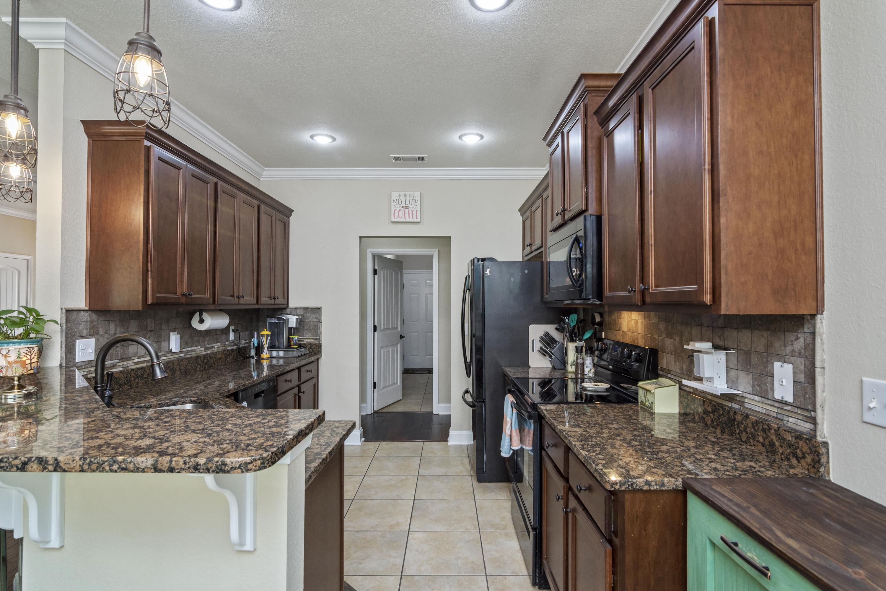 5792 Wayne Rogers Road Crestview, FL 32539 - Photo 11 of 42 Kitchen
