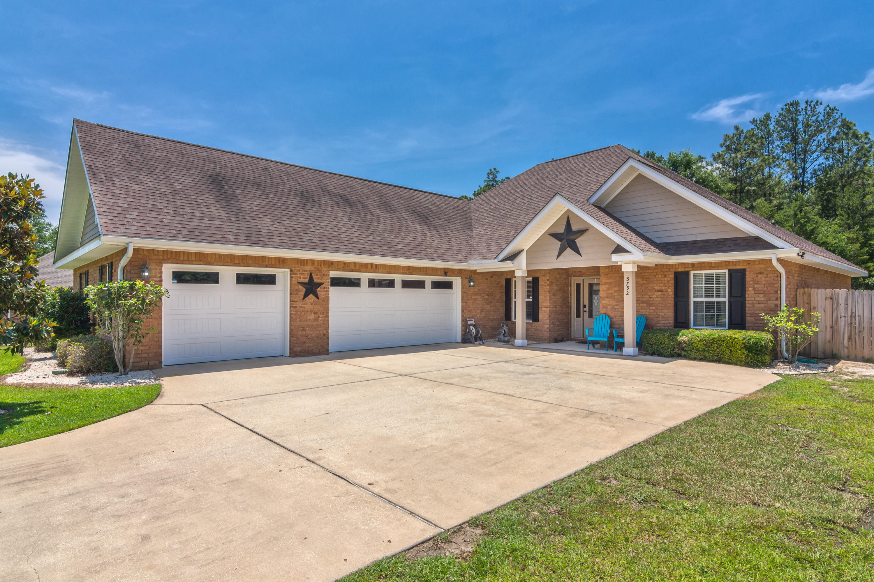 5792 Wayne Rogers Road Crestview, FL 32539 - Photo 4 of 42 5792 Wayne Rogers Rd Exterior-4