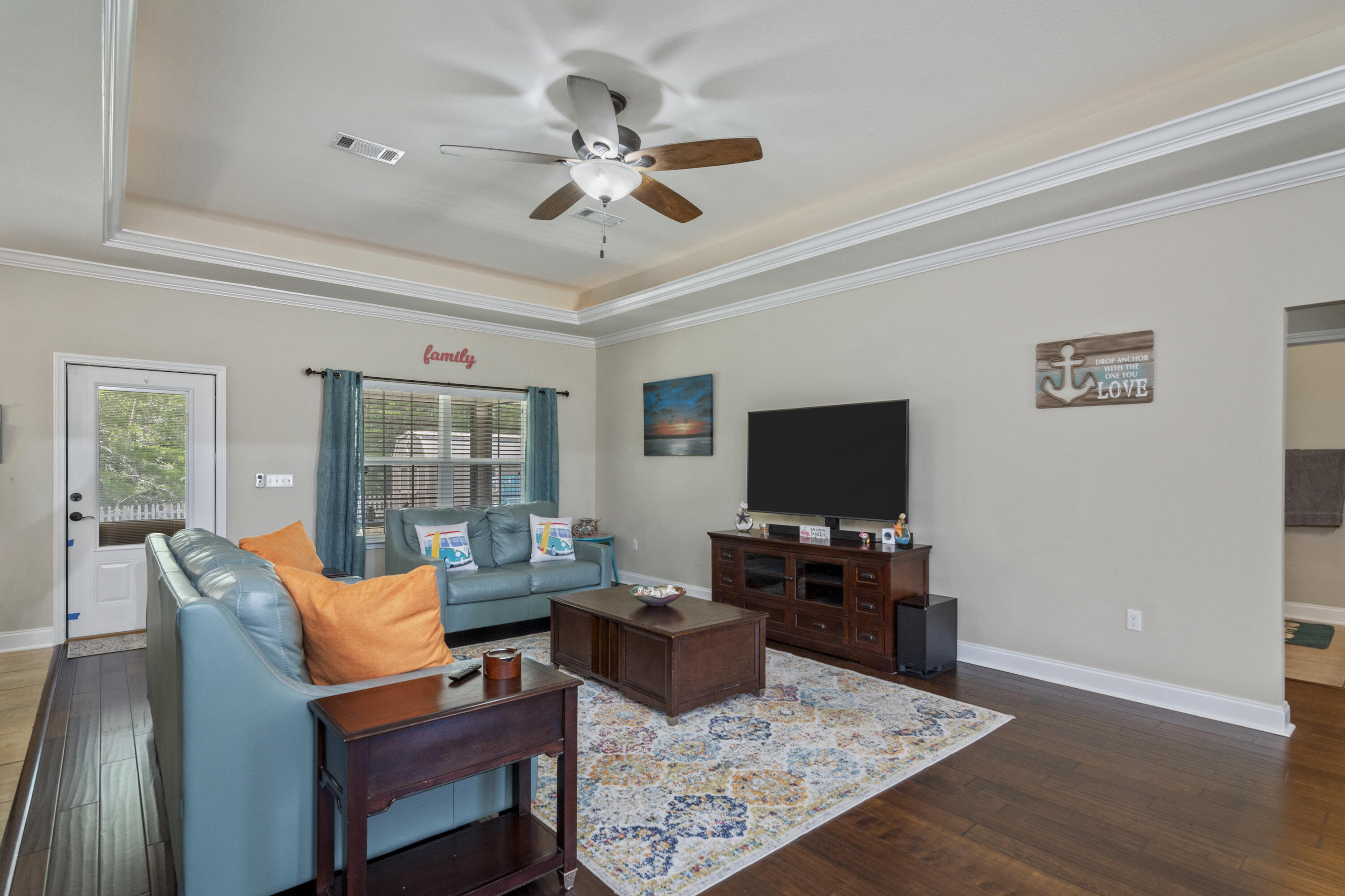 5792 Wayne Rogers Road Crestview, FL 32539 - Photo 8 of 42 Living Room