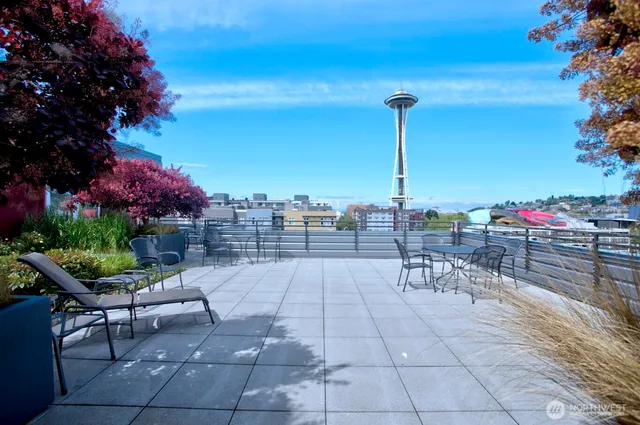 $699,900 | 699 John Street, Unit 513, Seattle, WA 98109
