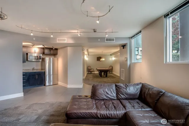 $699,900 | 699 John Street, Unit 513, Seattle, WA 98109