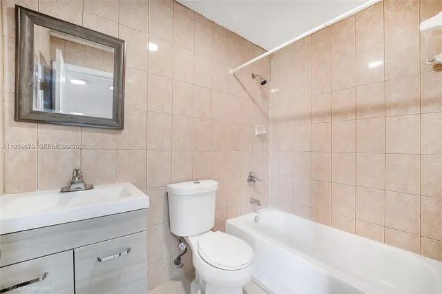 $3,750 | 3653 Southwest 27th Street, Miami, FL 33133