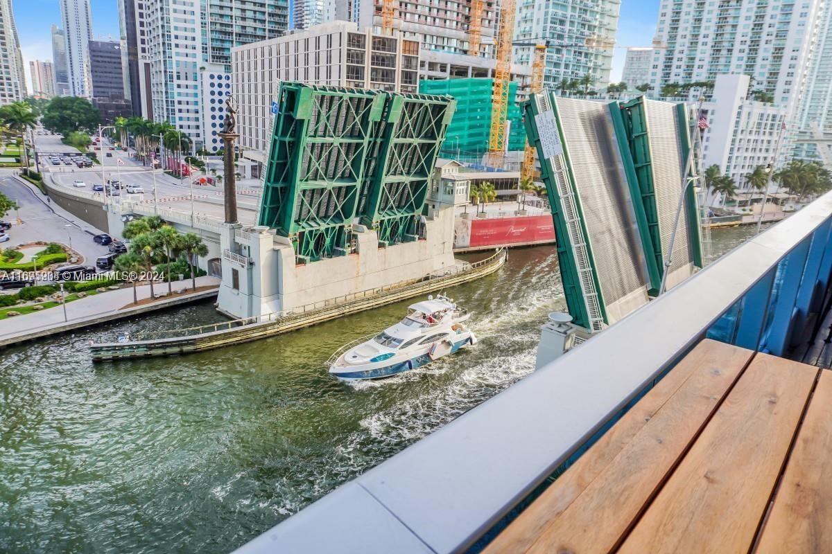 200 Biscayne Blvd Way, Unit 705 Miami, FL 33131 - Photo 11 of 23