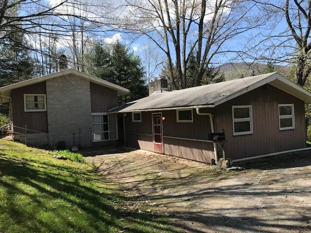 304 Berwal Road Arlington, VT 05250 - Photo 2 of 23 Gallery Image 2