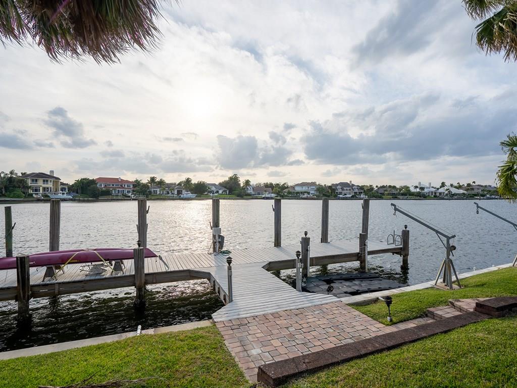 195 Spinnaker Drive Vero Beach, FL 32963 - Photo 26 of 34
