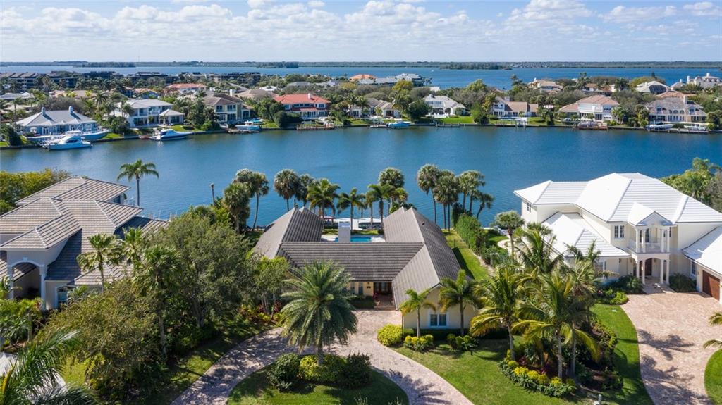 195 Spinnaker Drive Vero Beach, FL 32963 - Photo 4 of 34