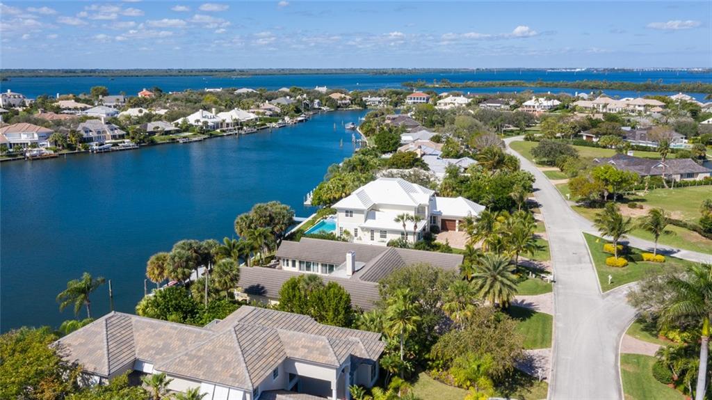 195 Spinnaker Drive Vero Beach, FL 32963 - Photo 6 of 34
