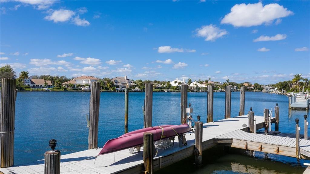 195 Spinnaker Drive Vero Beach, FL 32963 - Photo 9 of 34