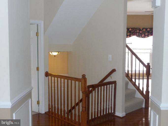 665 Parallel Road Huntingtown, MD 20639 - Photo 8 of 29 Hallway