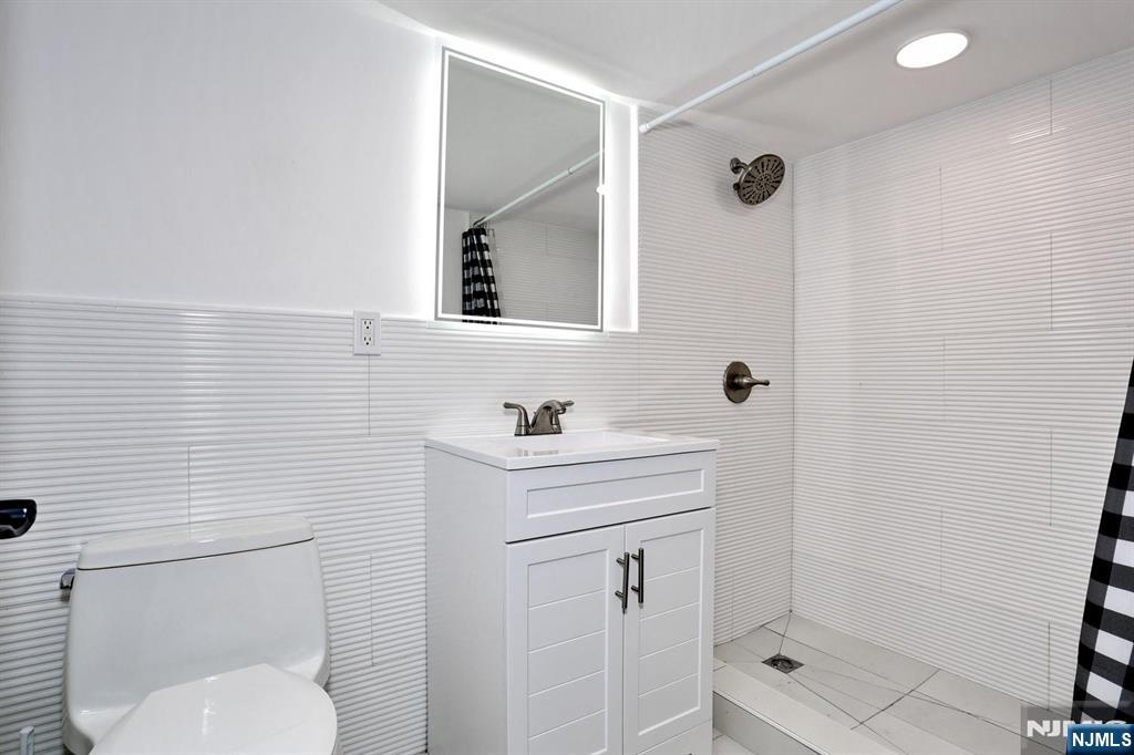 169 Woodward Avenue Rutherford, NJ 07070 - Photo 27 of 32