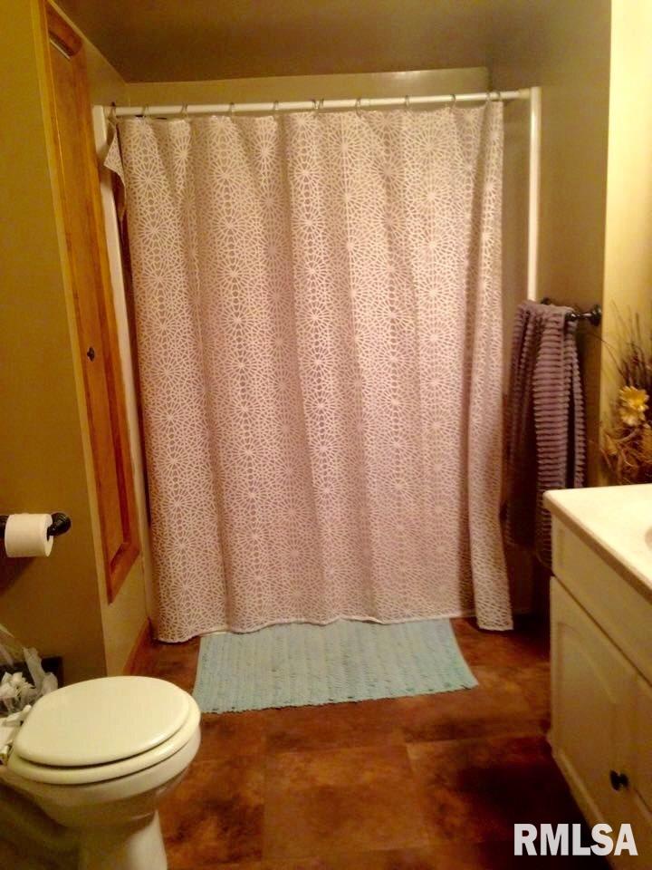 1150 South Main Street Canton, IL 61520 - Photo 3 of 31 Gallery Image 3