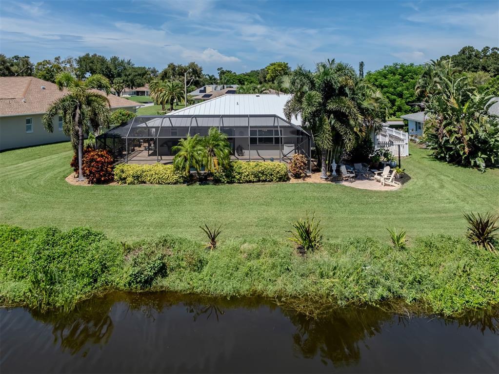 1224 Pine Needle Road Venice, FL 34285 - Photo 51 of 94 Back view