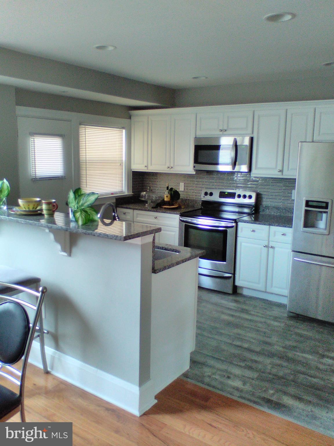 6 South Rosedale Street Baltimore, MD 21229 - Photo 11 of 29 Kitchen