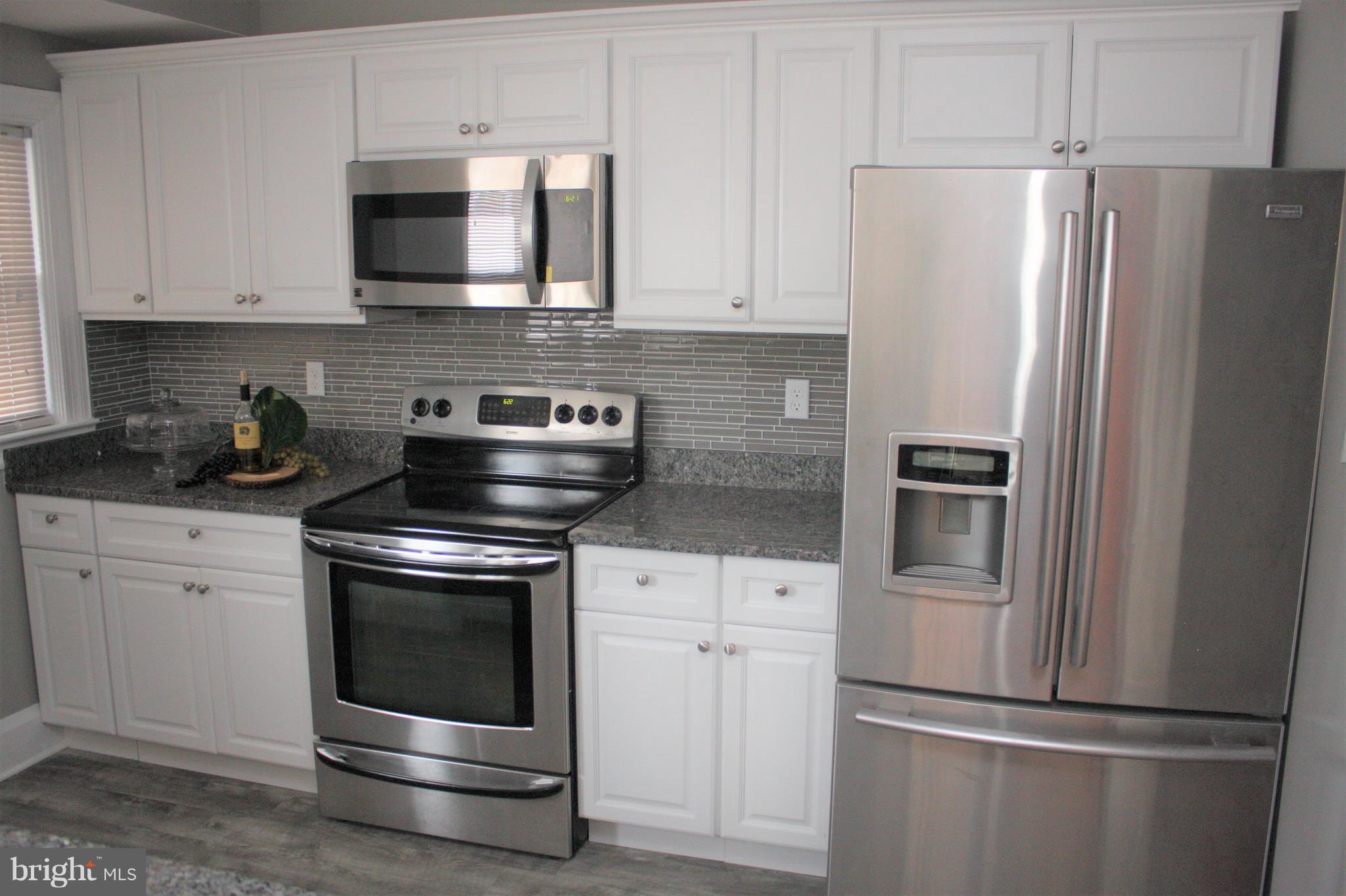 6 South Rosedale Street Baltimore, MD 21229 - Photo 13 of 29 Kitchen