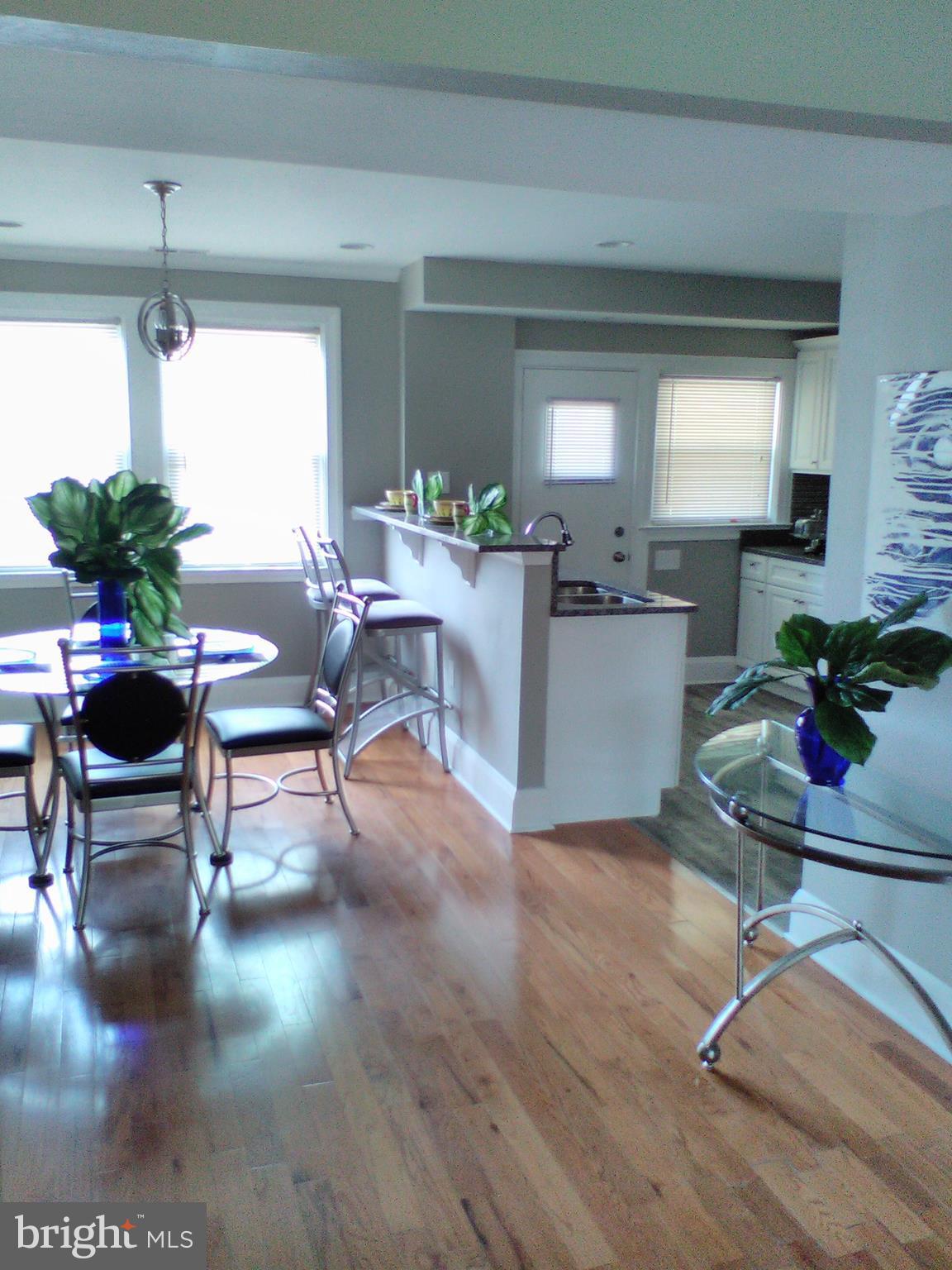 6 South Rosedale Street Baltimore, MD 21229 - Photo 4 of 29 Interior (General)