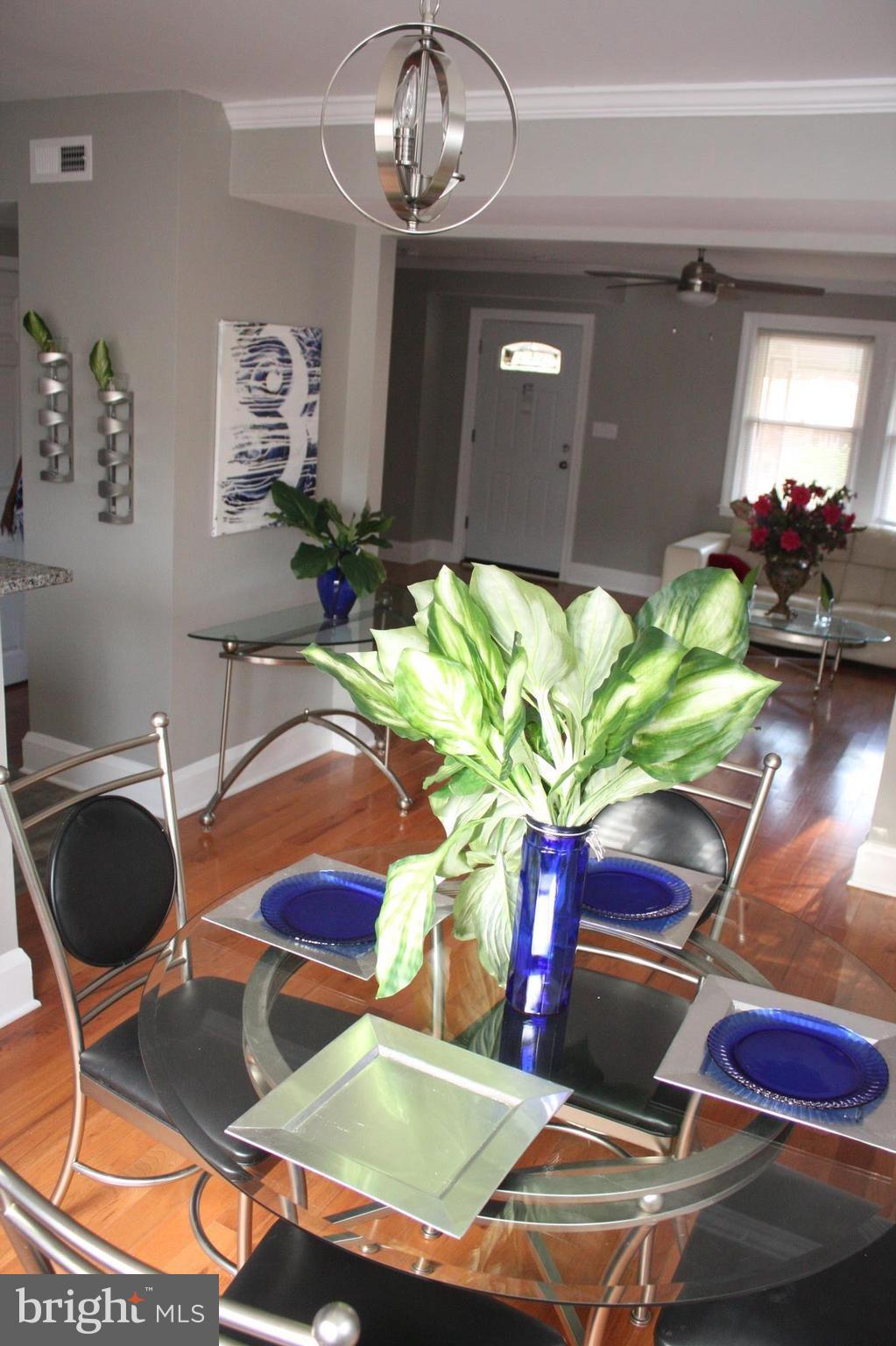 6 South Rosedale Street Baltimore, MD 21229 - Photo 7 of 29 View