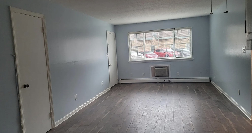549 Russell Road, Unit 10B Westfield, MA 01085 - Photo 2 of 16 Gallery Image 2