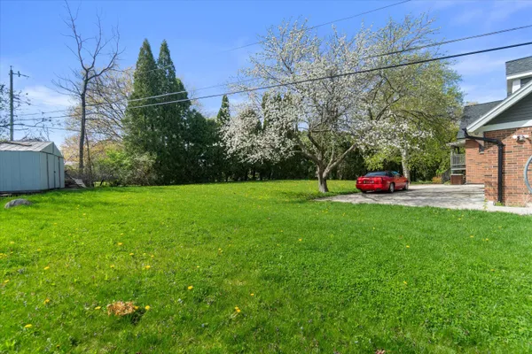 $699,000 | 2003 South Valley Spring Drive, New Berlin, WI 53151