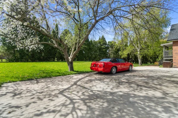$699,000 | 2003 South Valley Spring Drive, New Berlin, WI 53151