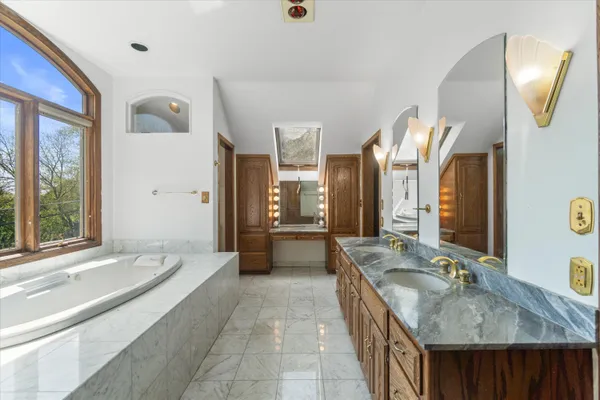 $699,000 | 2003 South Valley Spring Drive, New Berlin, WI 53151