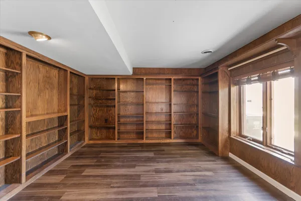 $699,000 | 2003 South Valley Spring Drive, New Berlin, WI 53151