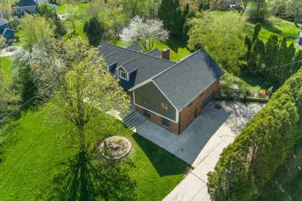 $699,000 | 2003 South Valley Spring Drive, New Berlin, WI 53151